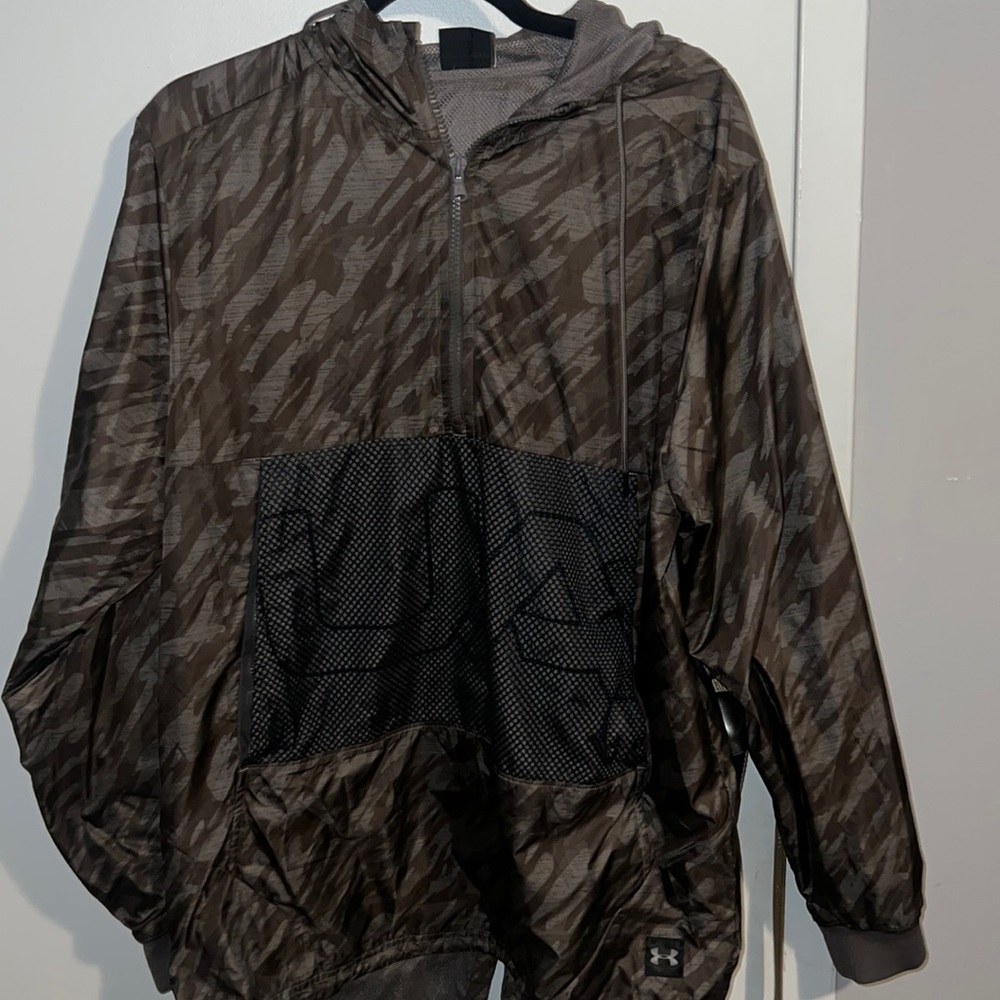UA Windbreaker/ Rain Jacket